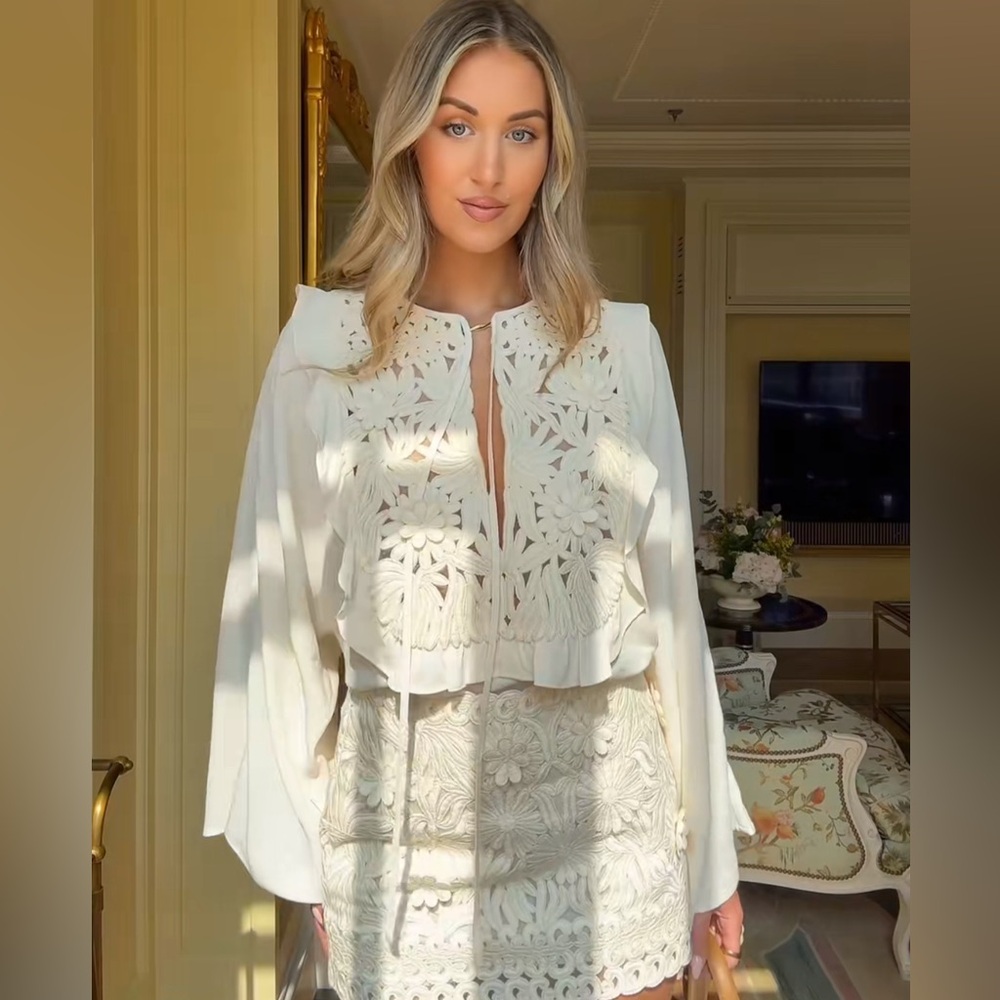 NWT H&M EMBROIDERED BLOUSE - Picture 14 of 14